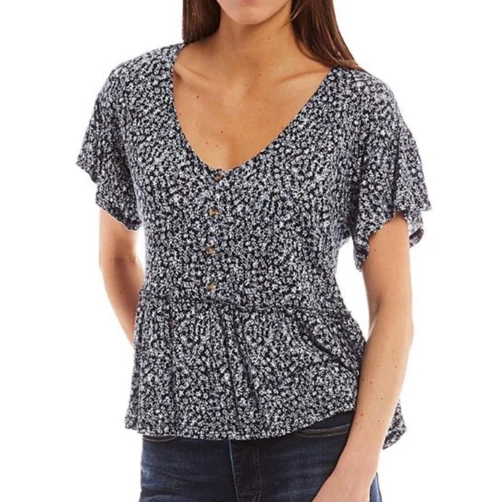 NWT Lucky Brand floral short sleeve top